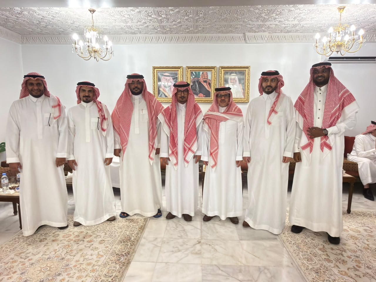 حفل توديع الزملاء المغادرين